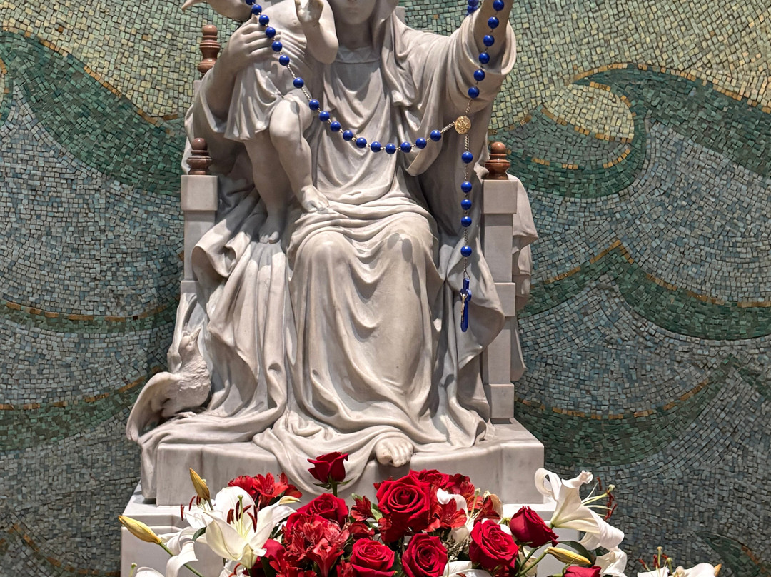 Mary, Queen of the World Cathedral-蒙特利尔必去景点