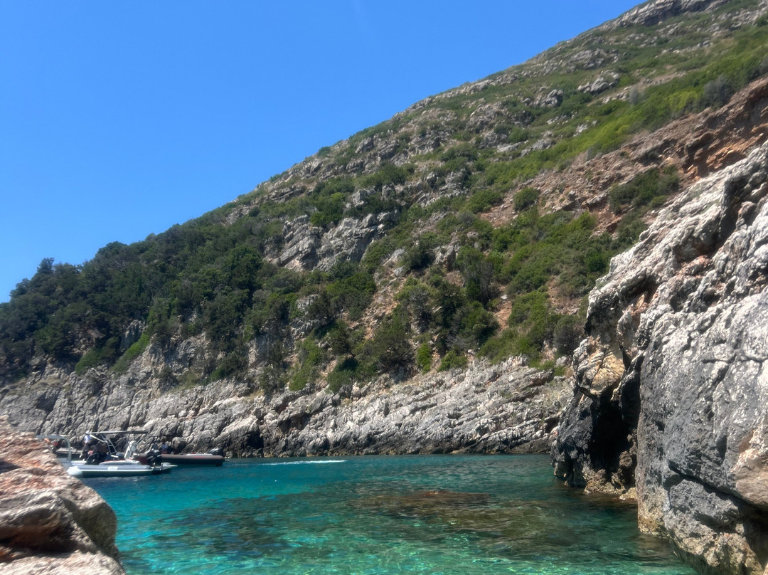 TRIPME.TODAY Boat Tour & Boat Trips Vlore-夫罗勒必去景点