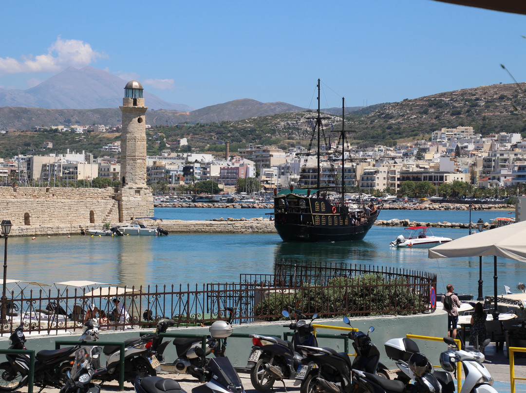 Old Venetian Harbour of Rethymno-雷斯蒙必去景点