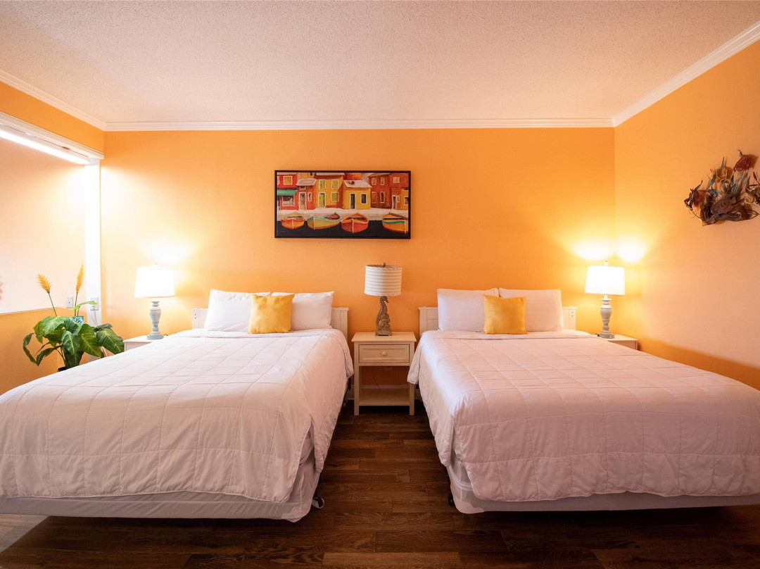 Atlantic Beach酒店住宿-Palm Suites,a Trademark Collection by Wyndham.