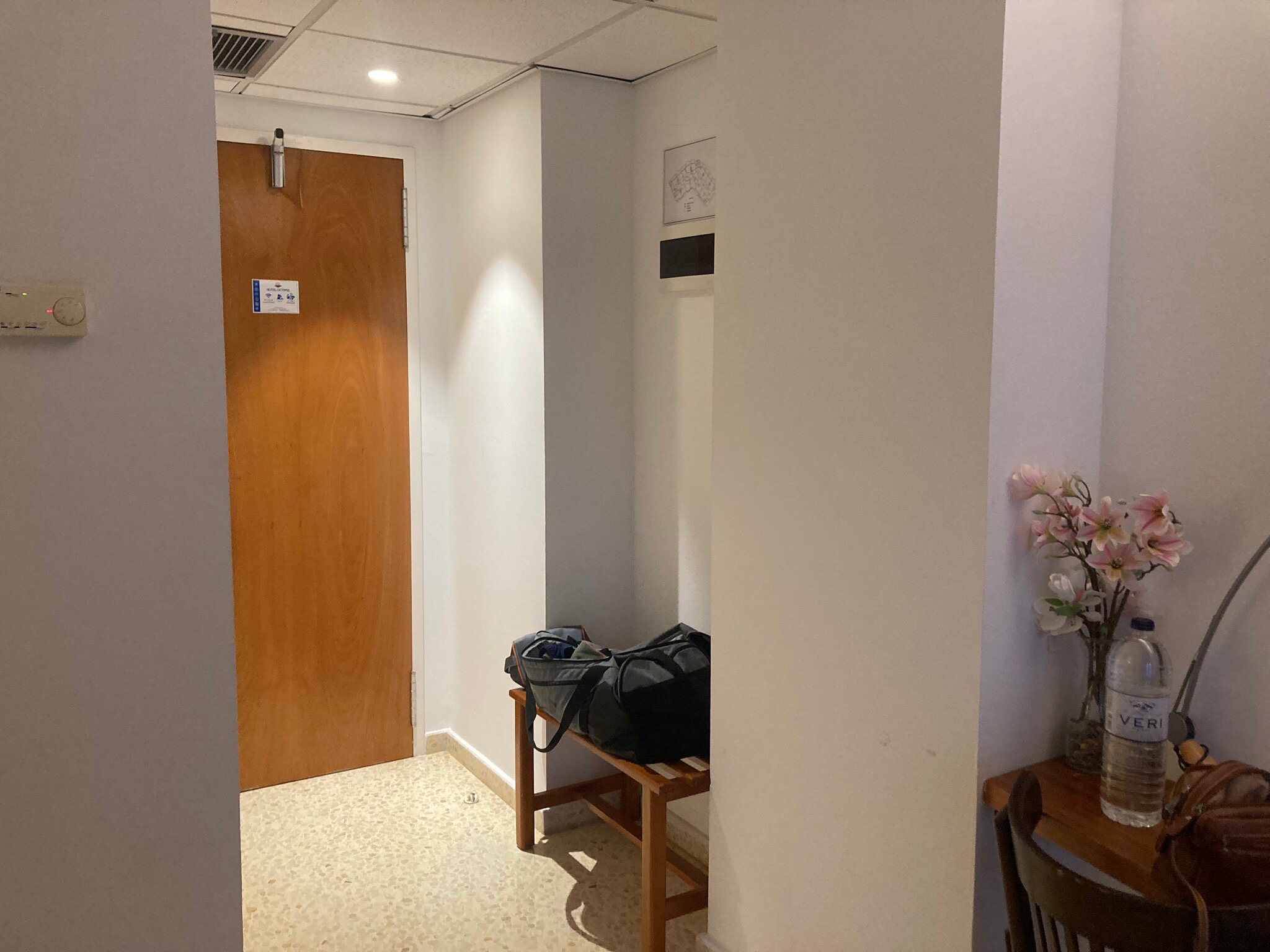 奥克塔维亚卡达克斯酒店-旅行者