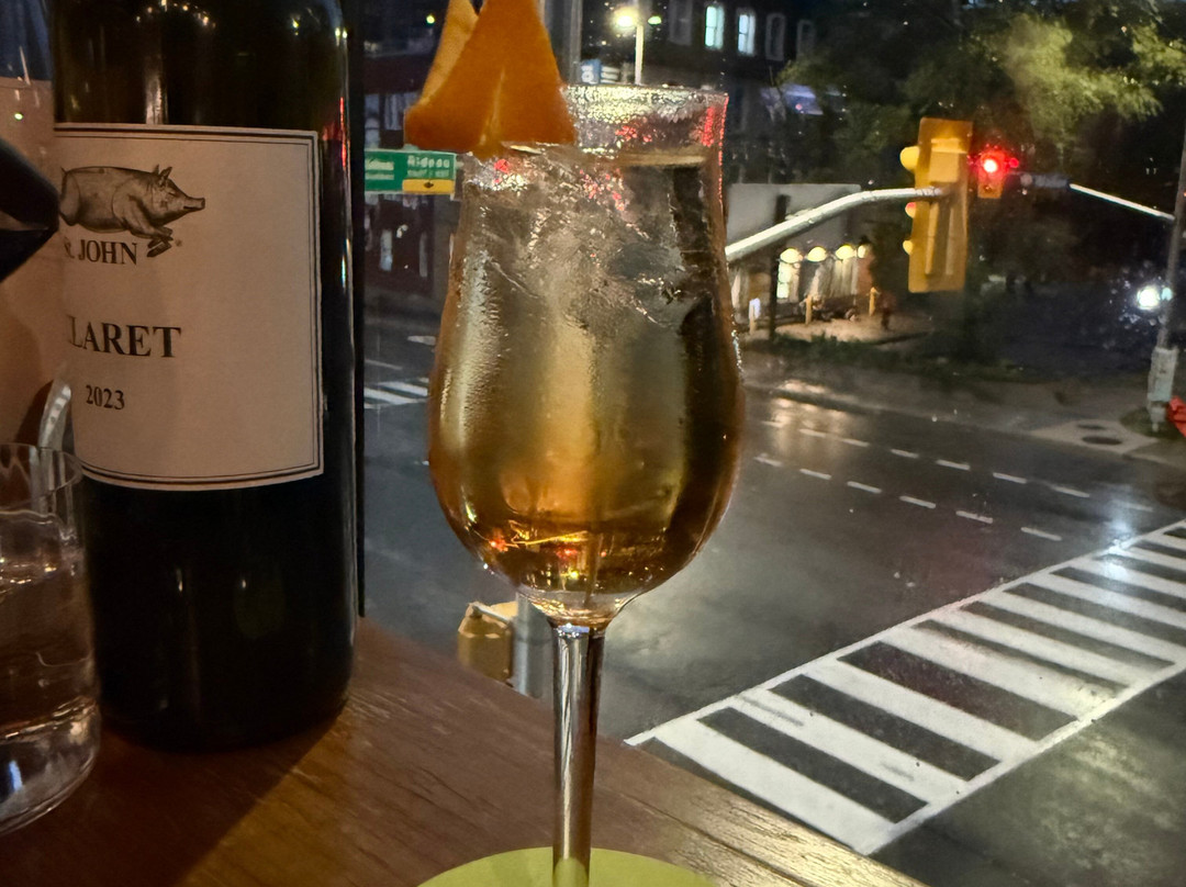 渥太华日耳曼酒店主图