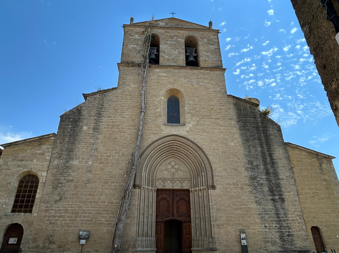 Eglise Notre Dame De Beaulieu-Cucuron必去景点