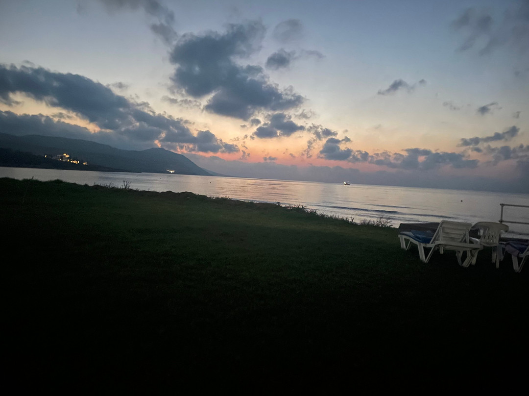 苏黎海滩酒店主图