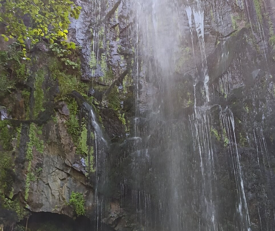 Cascada De Auga Caida-Panton必去景点