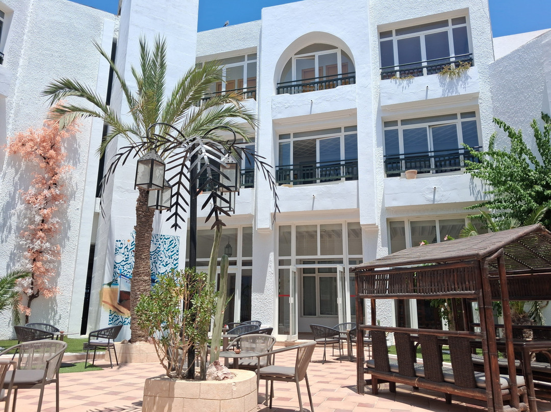 Hotel Al Jazira主图