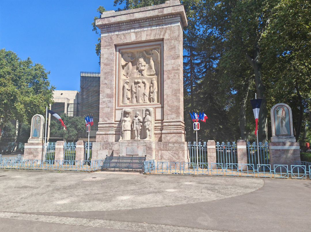 Square Bir-Hakeim-佩皮尼昂必去景点