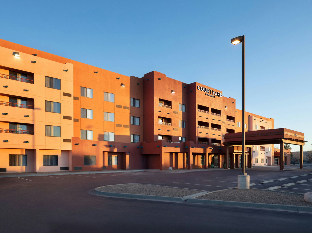 Kirtland酒店住宿-Courtyard by Marriott Farmington