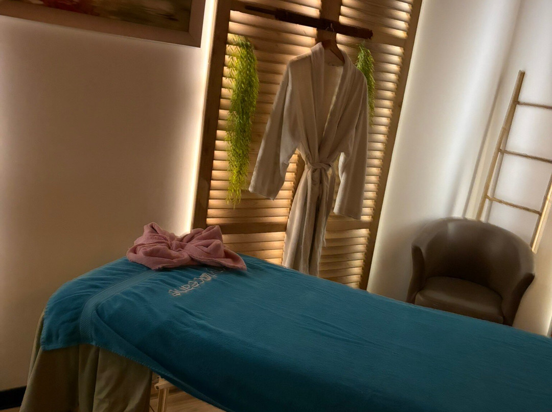 Eauzone Spa Carvin-Carvin必去景点
