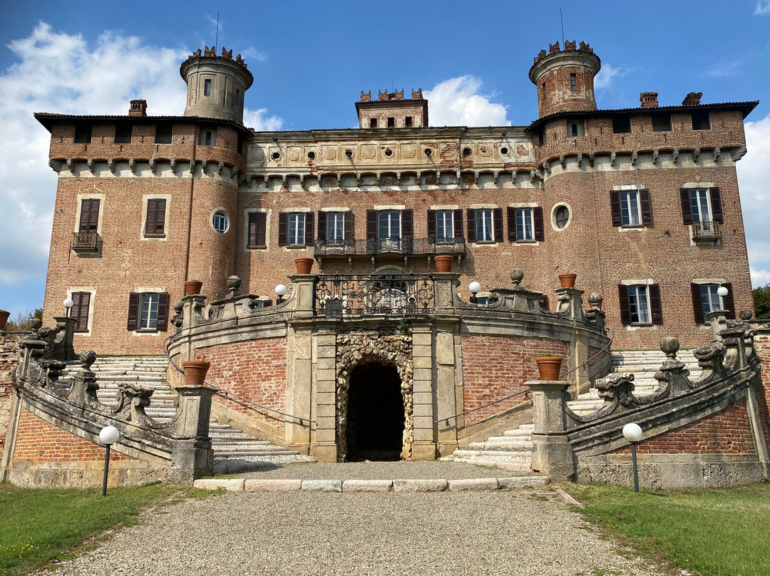 Castello Di Chignolo Po-Chignolo Po必去景点