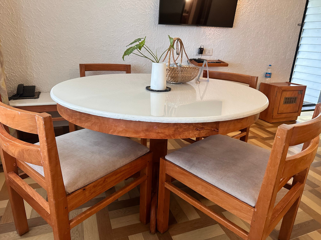 蒙纳大树酒店主图