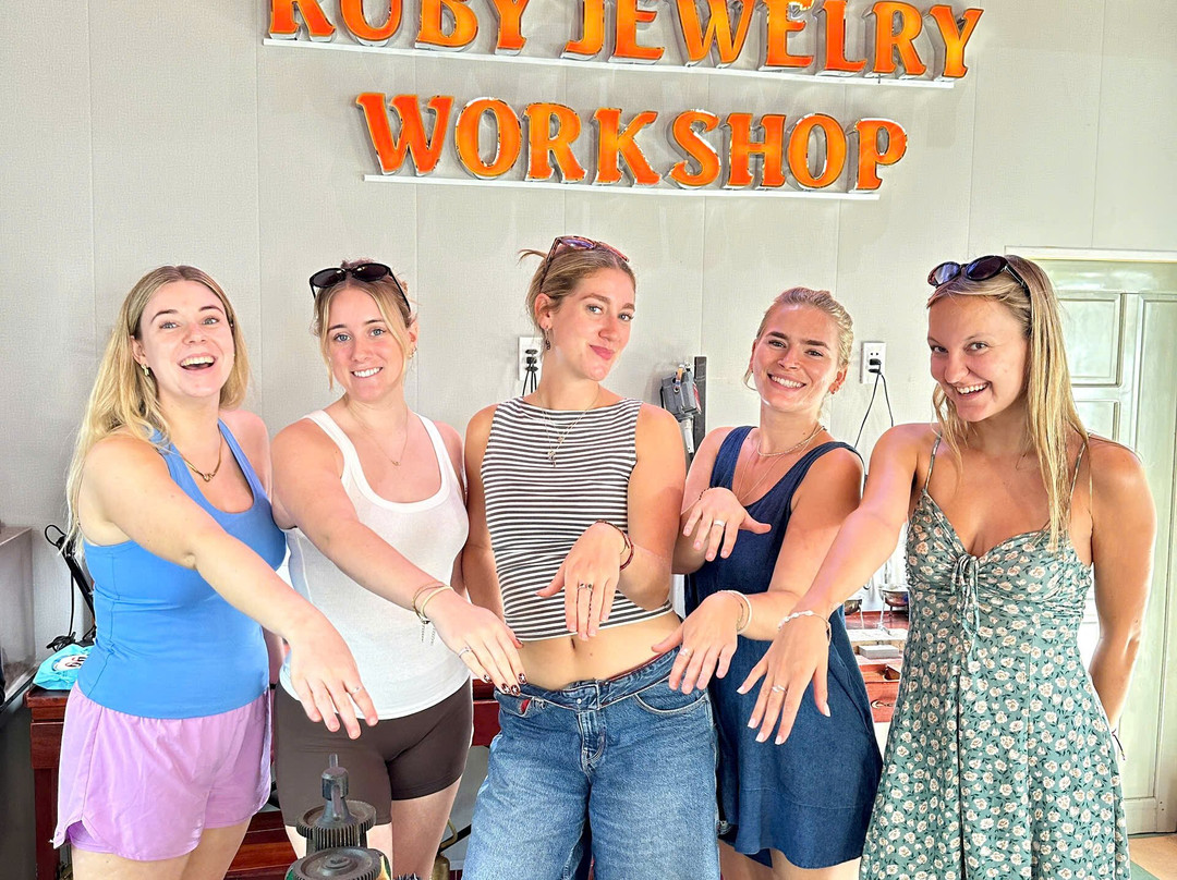 Ruby Jewellery Hoi An-会安必去景点