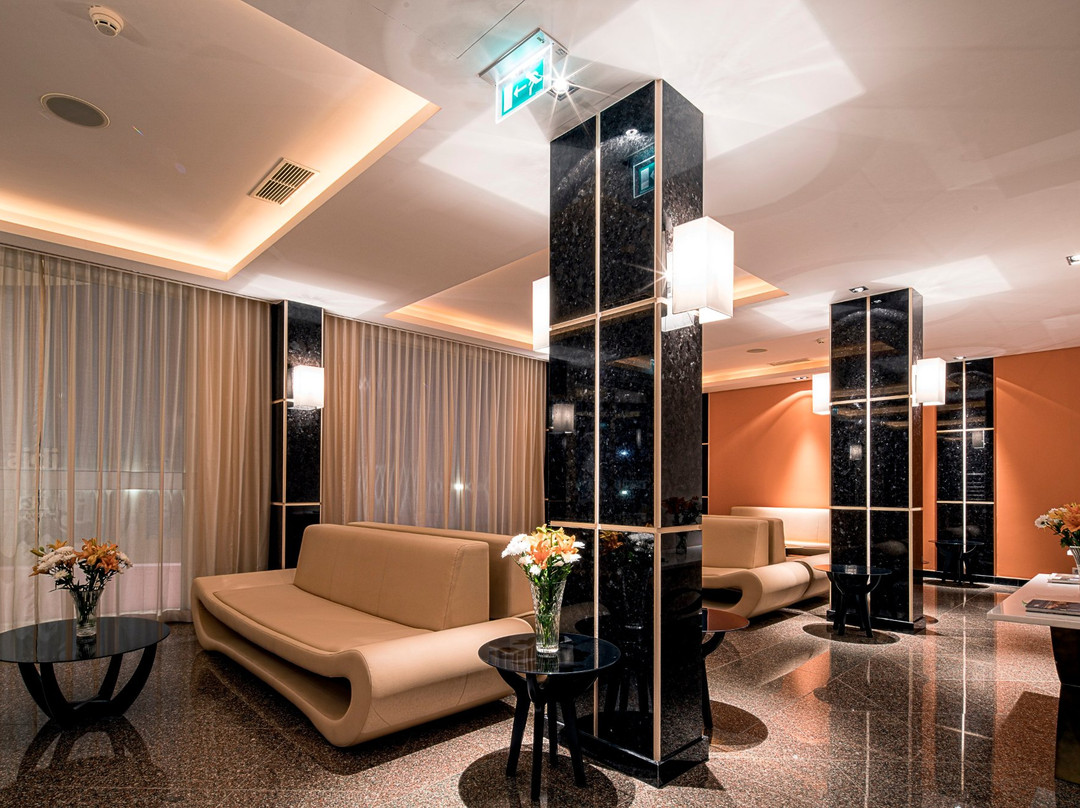 Iu Hotel Luanda Viana