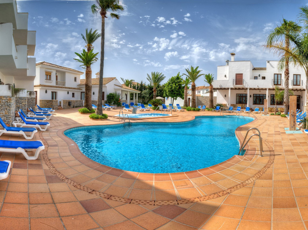 Zahara de los Atunes酒店住宿-Hotel Porfirio