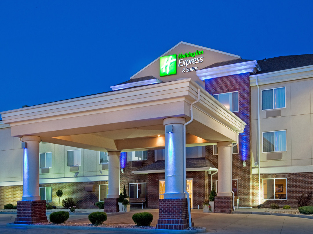 Holiday Inn Express & Suites Dickinson By IHG主图