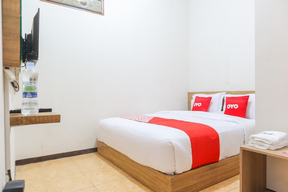 OYO 1690 Bright Batavia