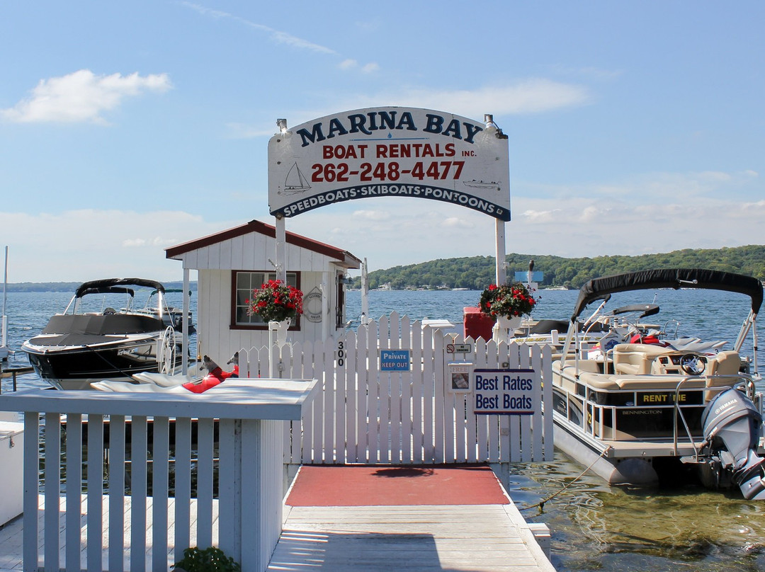 Marina Bay Boat Rentals-日内瓦湖必去景点