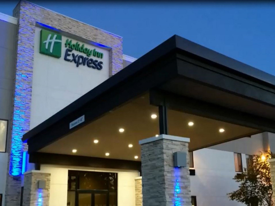 Holiday Inn Express & Suites White Hall By IHG主图