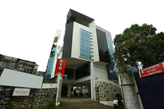 Vazhuthacaud酒店住宿-Hotel Thamburu International