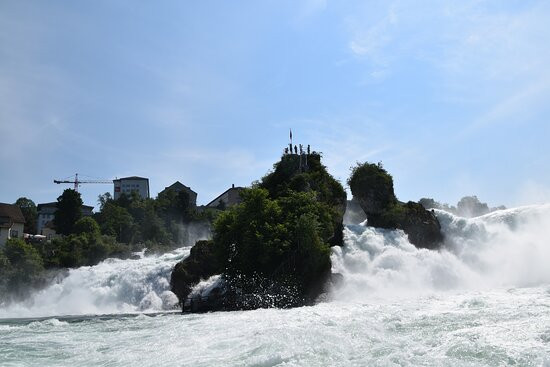 Rheinfallquai-诺伊豪森必去景点