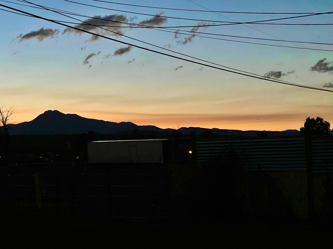 The Lamplighter Lodge主图