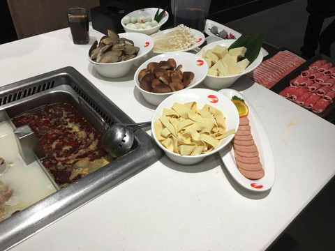 Hai Di Lao Hot Pot Restaurant主图
