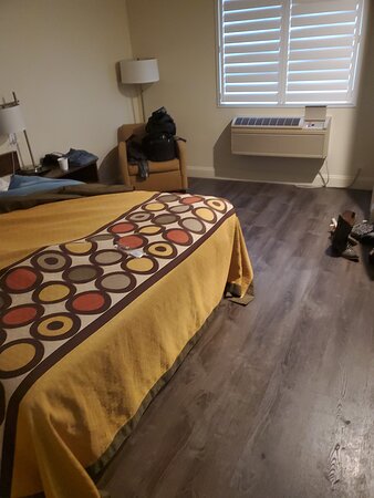 吉尔罗伊速8酒店-客卧