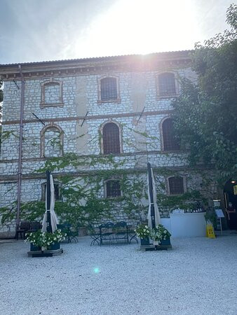 Fattoria le Terrazze-努马纳必去景点