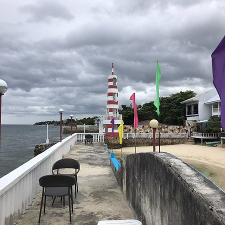 灯塔度假村主图