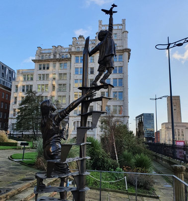 Tower Building-利物浦必去景点