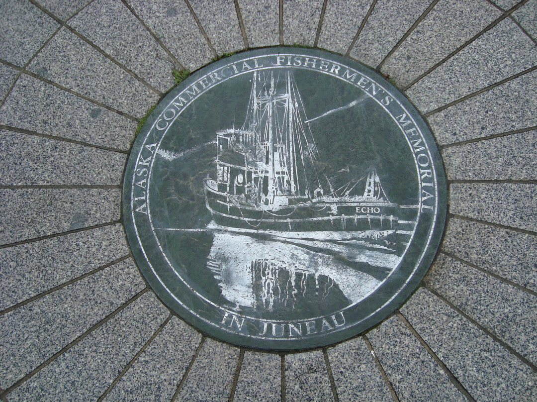 Douglas旅游景点-Alaska Commercial Fishermen's Memorial