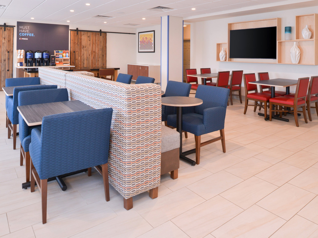 奥马哈西卡尔森江山旅馆&套房酒店主图