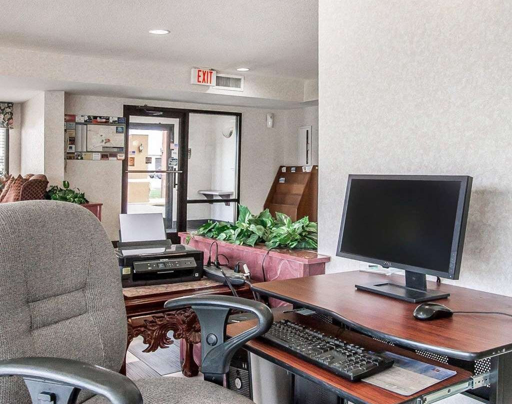 塞尔马凯富酒店主图