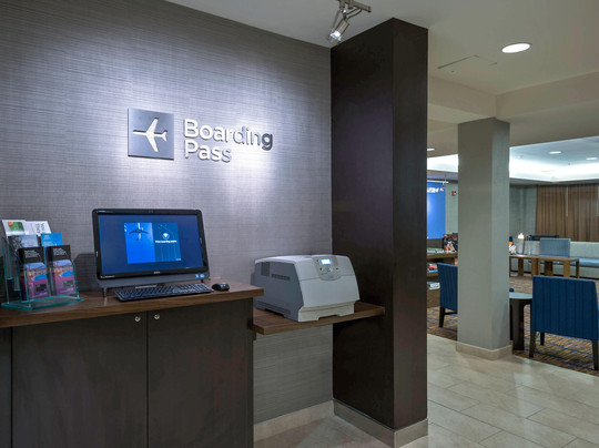 Courtyard by Marriott Winston-Salem Hanes Mall主图