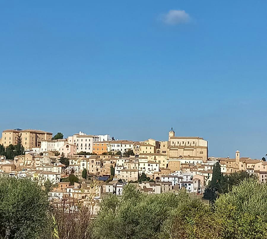 Chiesa di Santa Maria in Piano-Loreto Aprutino必去景点