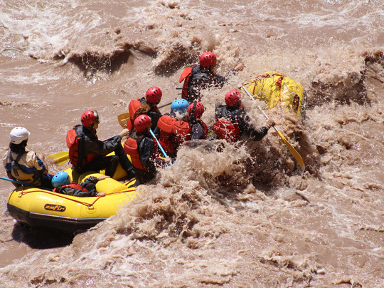 Cumbre Expediciones & Turismo Aventura