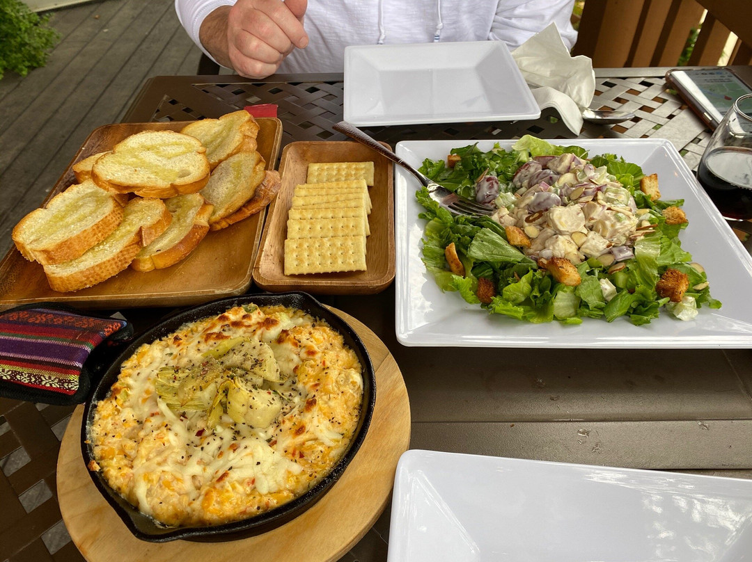 Fish Tales Winery & Bistro-Broken Bow必去景点