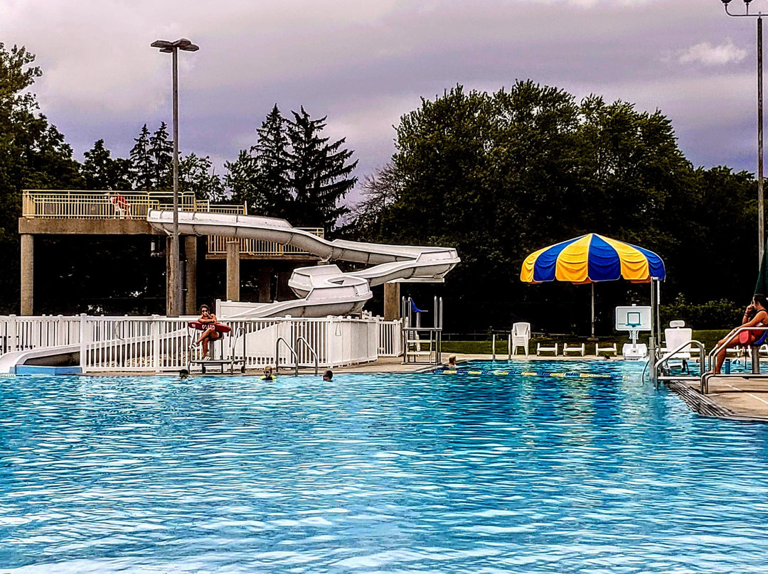 Columbus Wisconsin Area Aquatic Center-Columbus必去景点