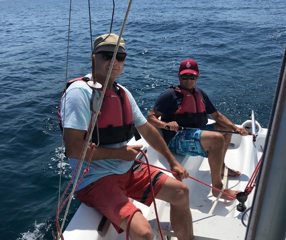 Naoussa Sailing Team-Kolimpithres必去景点