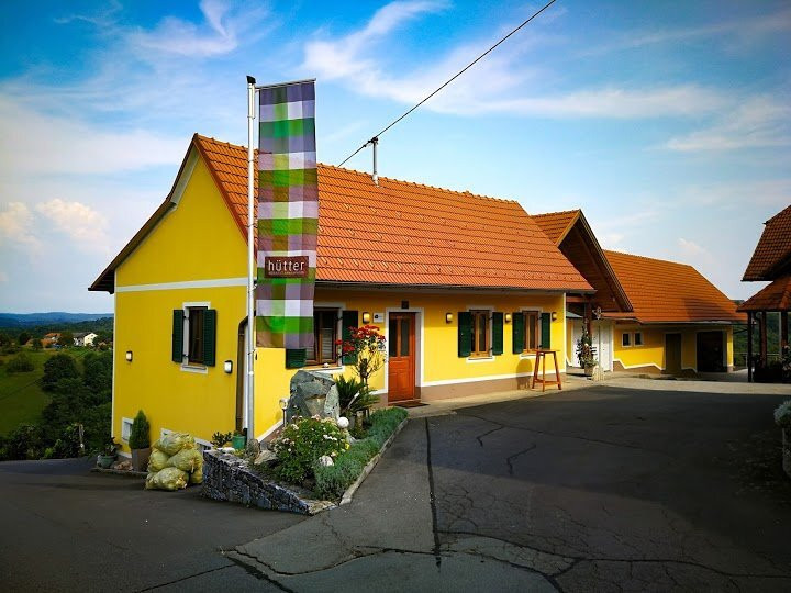 Weingut & Buschenschank Hütter景点图片