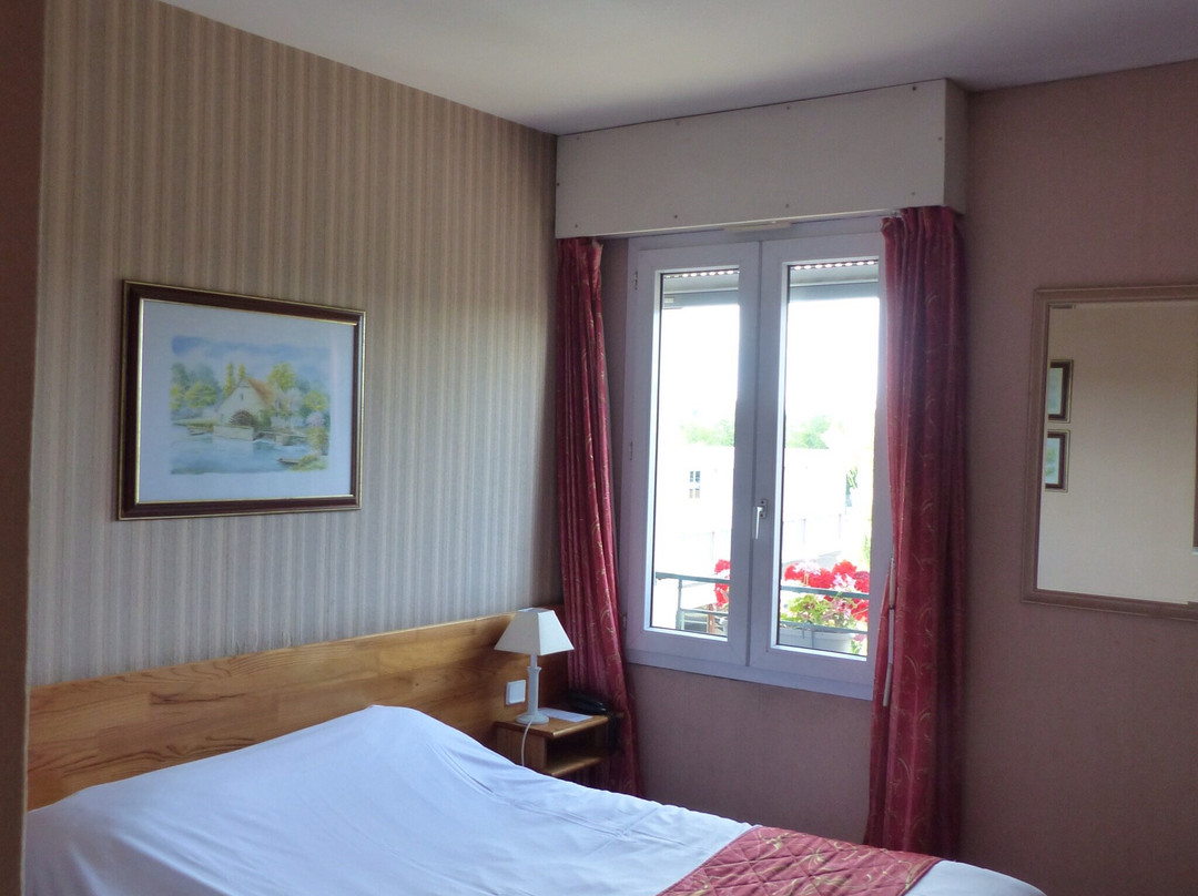 Inter-Hotel Le Sully主图