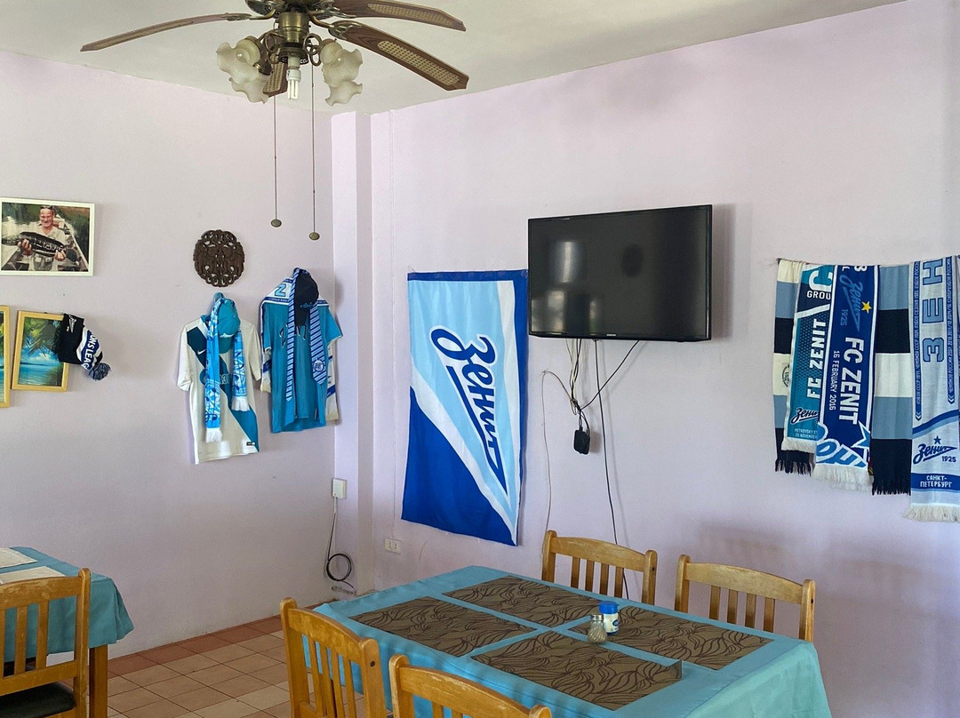 空芒日落之家酒店主图