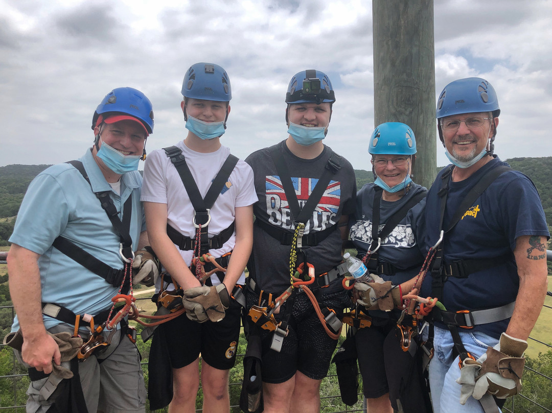 Helotes Hill Country Zip Lines-Helotes必去景点