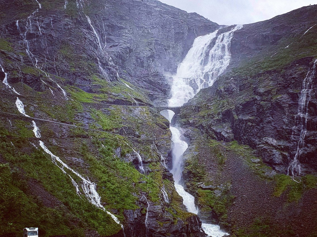 Stigfossen Waterfall-安道尔尼斯必去景点
