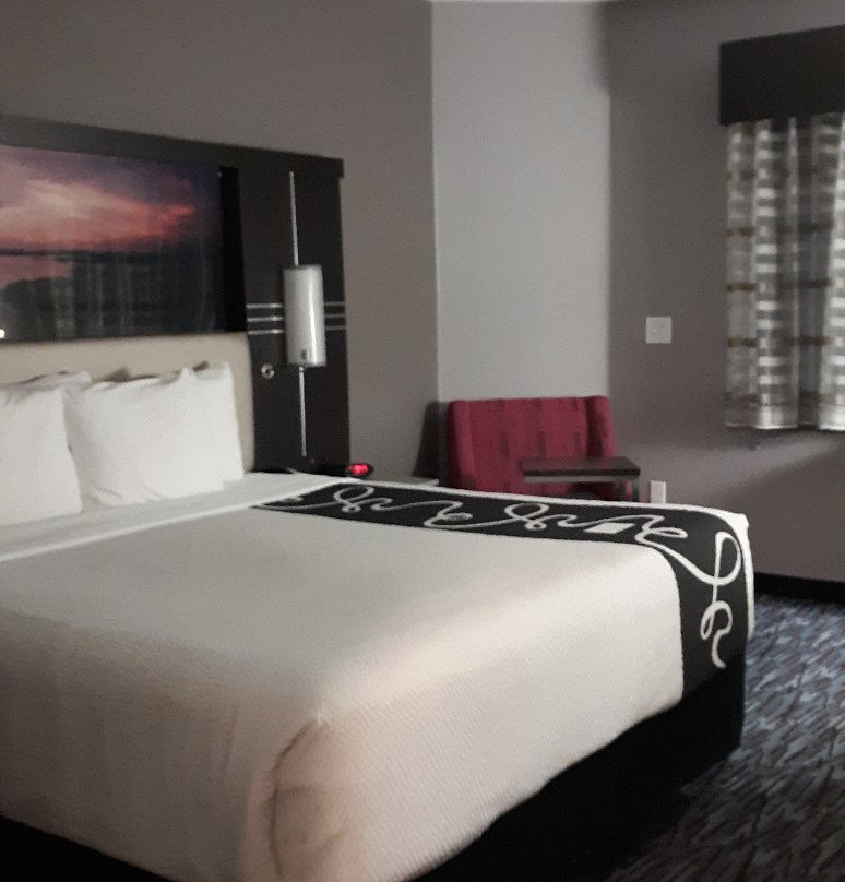 La Quinta Inn & Suites by Wyndham Amarillo Airport主图