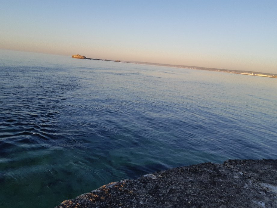 Digue De Querqueville-Querqueville必去景点