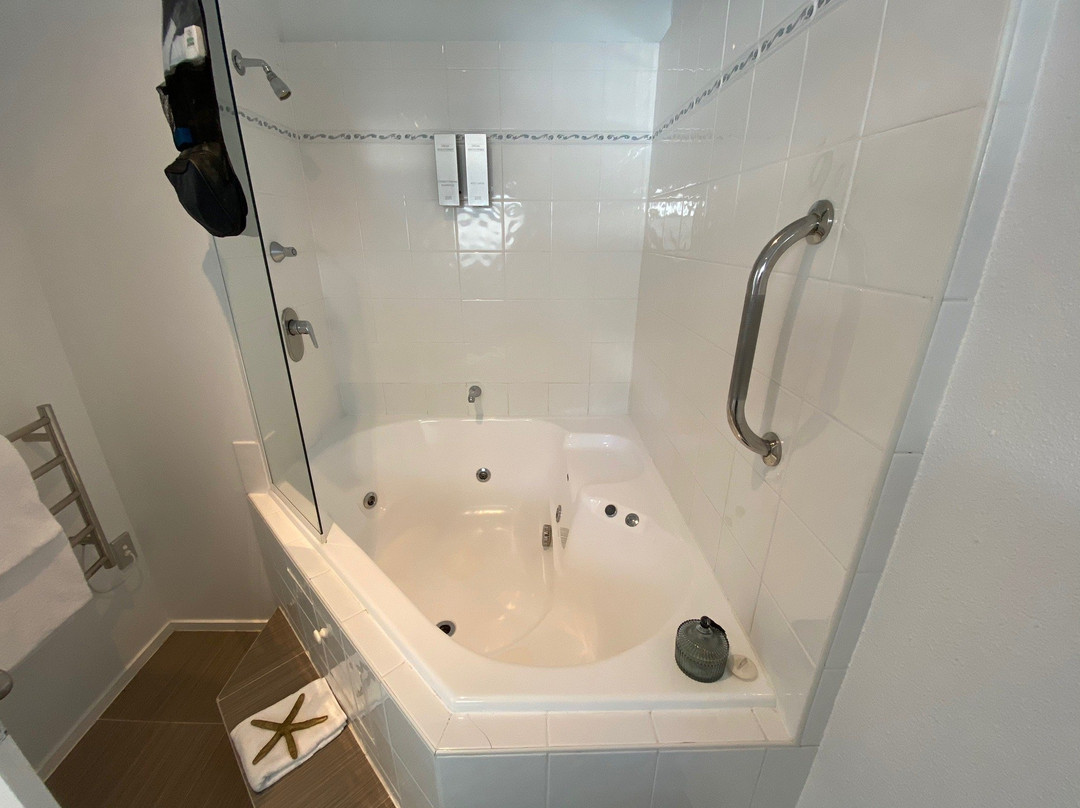 奥雷瓦巨浪汽车旅馆主图