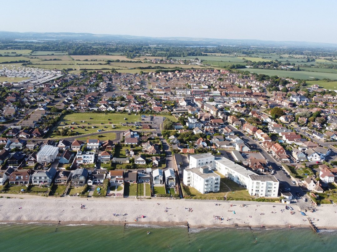 East Wittering Beach景点图片