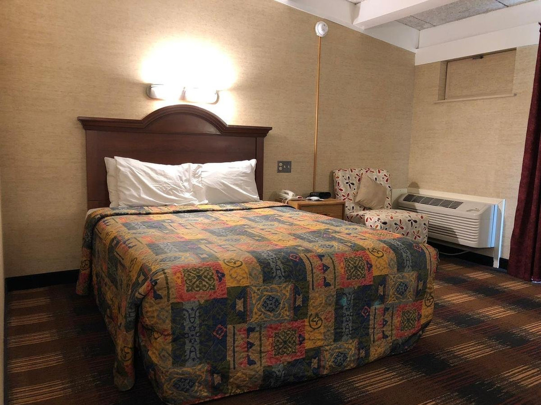 锡拉丘兹机场红地毯旅店主图