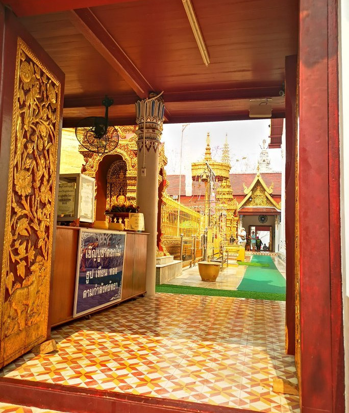 Wat Phra That Cho Hae景点图片